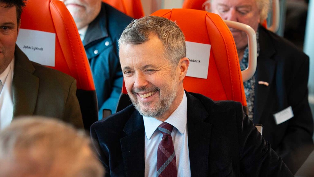 Le Roi Frederik X inaugure les premiers trains électriques au Danemark Le Roi Frederik X inaugure les premiers trains électriques au Danemark