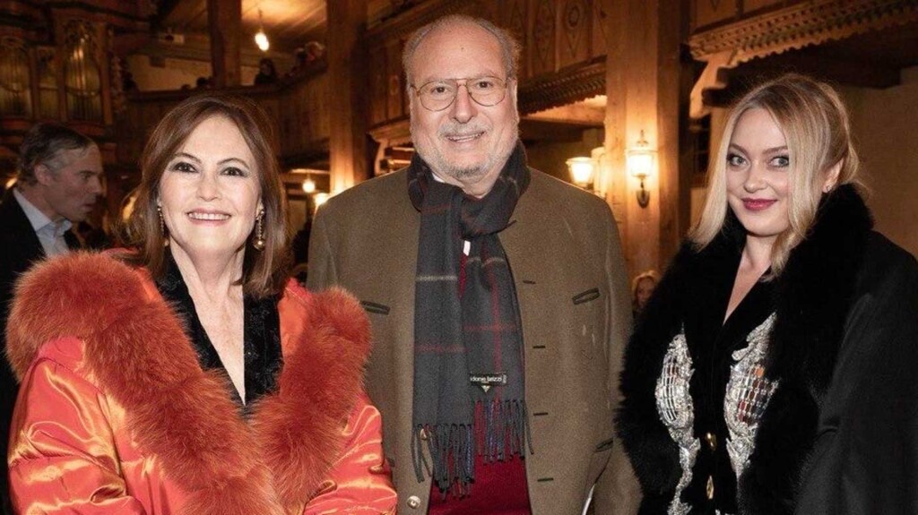 Le roi Fouad II au concert de Plácido Domingo pendant le festival du Nouvel An à Gstaad Le roi Fouad II au concert de Plácido Domingo pendant le festival du Nouvel An à Gstaad