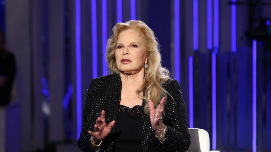 Laeticia Hallyday parle franchement de Sylvie Vartan : elle rencontre des difficultés à… Laeticia Hallyday parle franchement de Sylvie Vartan : elle rencontre des difficultés à…