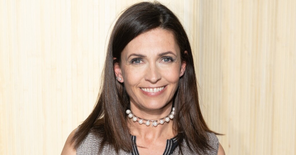 Adeline Blondieau révèle que le cancer de son mari a bouleversé leur vie de couple Adeline Blondieau révèle que le cancer de son mari a bouleversé leur vie de couple
