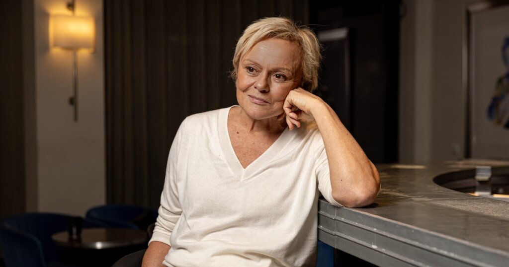 Dans « La pire mère au monde », Muriel Robin affirme être l’unique actrice lesbienne aussi célèbre Dans « La pire mère au monde », Muriel Robin affirme être l’unique actrice lesbienne aussi célèbre