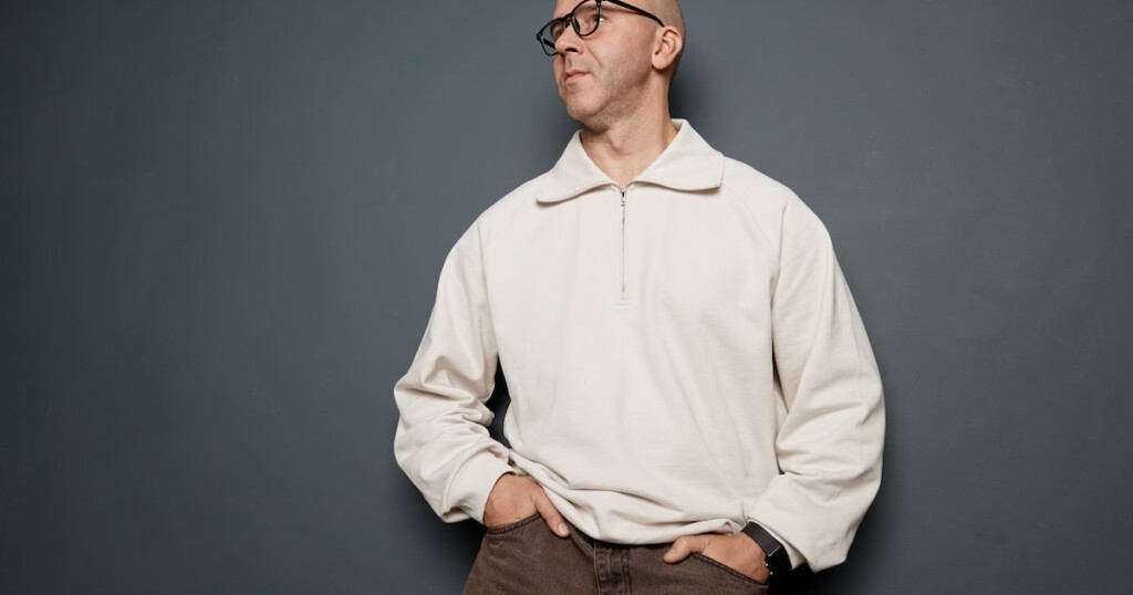 Autrefois démodé, le pull zippé s’apprête à supplanter le sweat à capuche, symbole d’ambition Autrefois démodé, le pull zippé s’apprête à supplanter le sweat à capuche, symbole d’ambition
