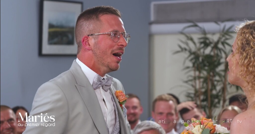 Es-tu sûr de ta décision ? : Le premier couple suscite déjà des doutes dans Mariés au premier regard Es-tu sûr de ta décision ? : Le premier couple suscite déjà des doutes dans Mariés au premier regard