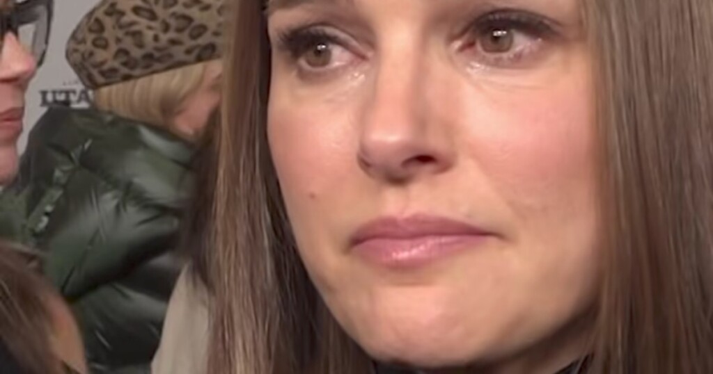 Natalie Portman, Elijah Wood et Edward Norton dénoncent les pratiques inhumaines et terrifiantes de l’ICE Natalie Portman, Elijah Wood et Edward Norton dénoncent les pratiques inhumaines et terrifiantes de l’ICE