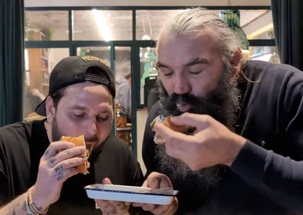 Après avoir révélé son amnésie, Sébastien Chabal s’aventure dans un domaine inattendu Après avoir révélé son amnésie, Sébastien Chabal s’aventure dans un domaine inattendu