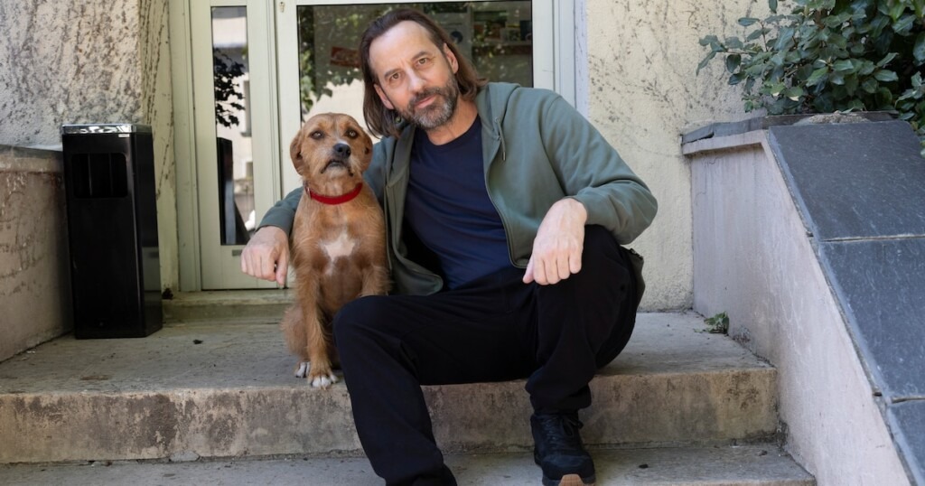Fred Testot affirme dans Bêtes de flic que nombreux sont ceux qui croient parler aux animaux Fred Testot affirme dans Bêtes de flic que nombreux sont ceux qui croient parler aux animaux