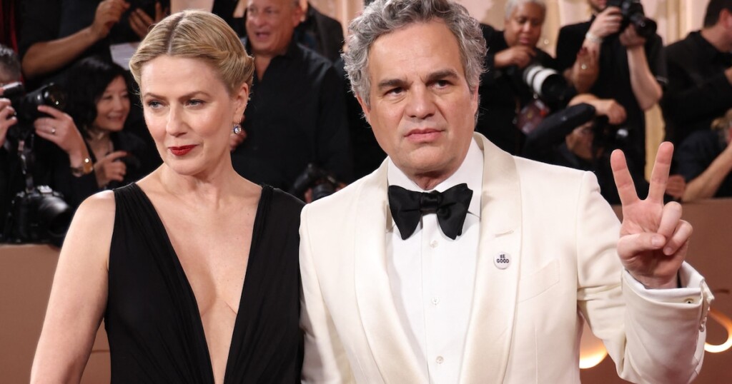 Aux Golden Globes, Mark Ruffalo attaque Trump, le traitant de criminel, violeur et pédophile Aux Golden Globes, Mark Ruffalo attaque Trump, le traitant de criminel, violeur et pédophile
