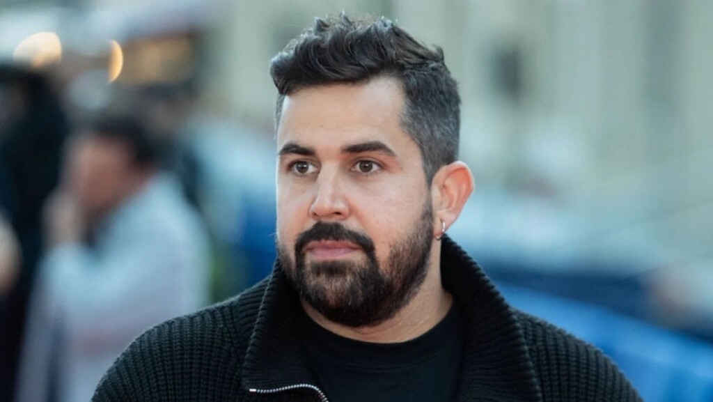 Artus, 35 ans, se confie sans réserve sur cet aspect intime de sa vie : être observé Artus, 35 ans, se confie sans réserve sur cet aspect intime de sa vie : être observé