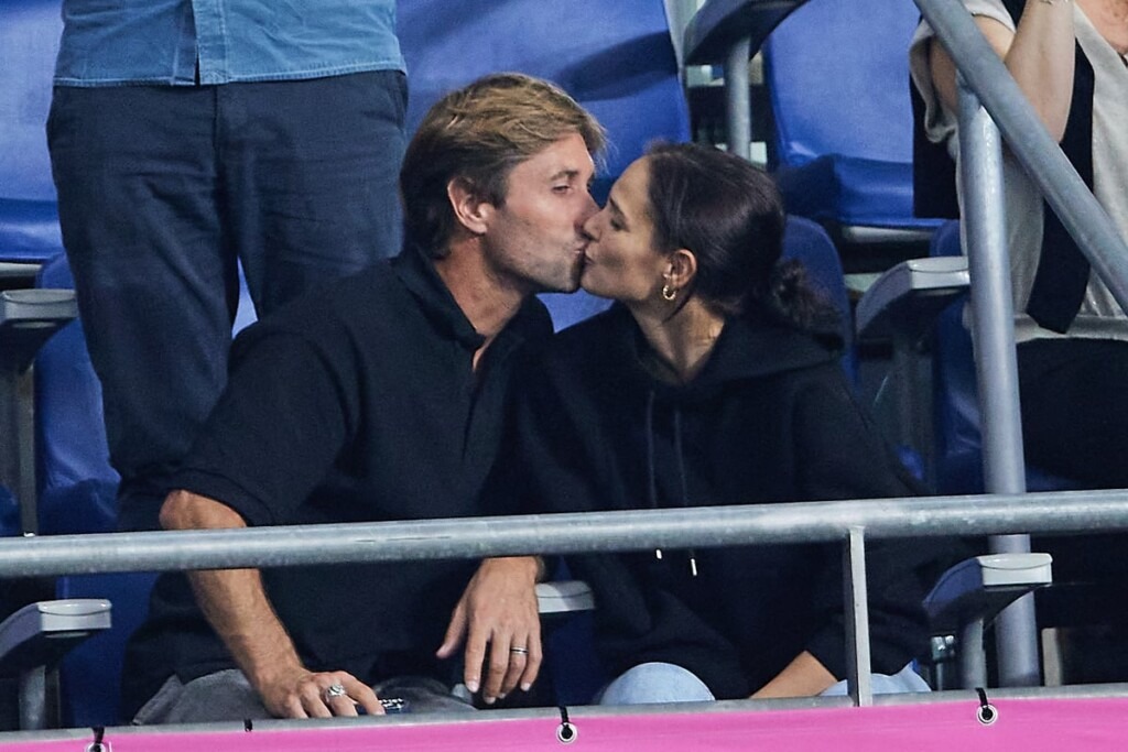 Camille Lou s’est mariée, découvrez qui est son mari Romain Camille Lou s’est mariée, découvrez qui est son mari Romain