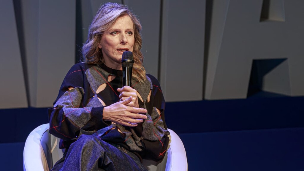 Karin Viard parle librement de son parcours : de nombreuses relations entre cousins ont eu lieu Karin Viard parle librement de son parcours : de nombreuses relations entre cousins ont eu lieu