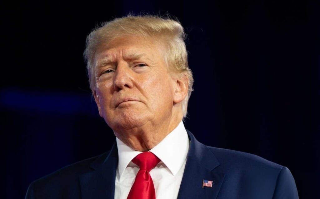Trente-deux ans après, Donald Trump retourne sur le plateau de Maman, j’ai encore raté l’avion Trente-deux ans après, Donald Trump retourne sur le plateau de Maman, j’ai encore raté l’avion