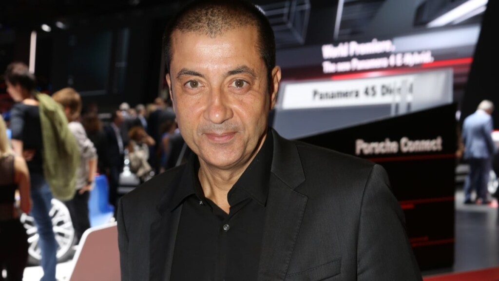 Mourad Boudjellal, d’origine franco-algérienne, manifeste son soutien Mourad Boudjellal, d’origine franco-algérienne, manifeste son soutien