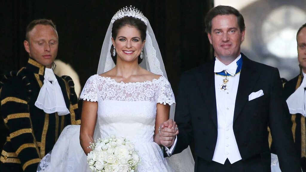 La princesse Madeleine rend hommage à Valentino, créateur de sa robe de mariage La princesse Madeleine rend hommage à Valentino, créateur de sa robe de mariage