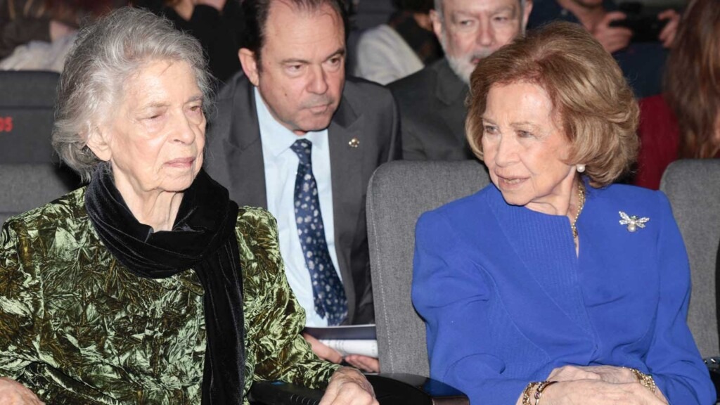 La Reine Sofia interrompt ses activités à cause de la santé inquiétante de sa sœur Irène La Reine Sofia interrompt ses activités à cause de la santé inquiétante de sa sœur Irène