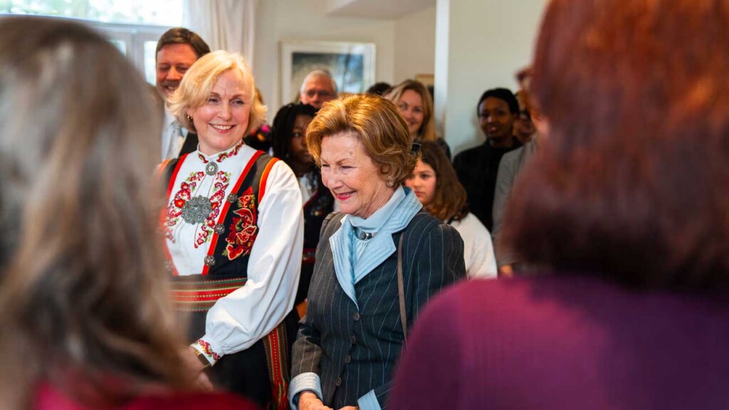 La reine Sonja était au Vésinet pour fêter les 30 ans de son centre culturel et religieux éponyme La reine Sonja était au Vésinet pour fêter les 30 ans de son centre culturel et religieux éponyme