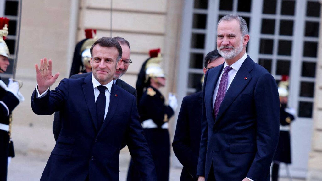 Le roi Felipe VI visite Versailles avec Emmanuel Macron, un siècle après son ancêtre Le roi Felipe VI visite Versailles avec Emmanuel Macron, un siècle après son ancêtre