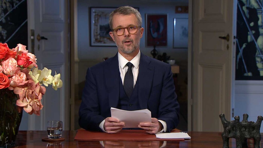 Le roi Frederik X prononce en direct son deuxième discours de Nouvel An Le roi Frederik X prononce en direct son deuxième discours de Nouvel An